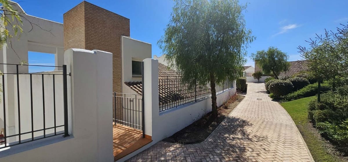 4 soverom Villa til salgs i Benalmadena med svømmebasseng - € 945 000 (Ref: 9540080)