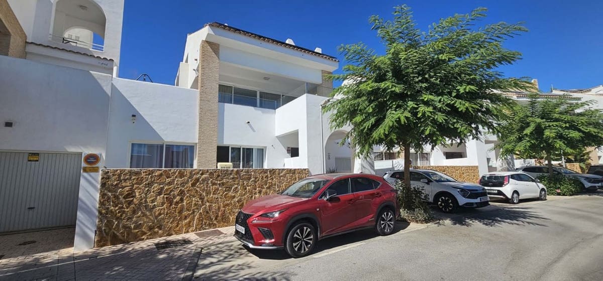 4 soverom Villa til salgs i Benalmadena med svømmebasseng - € 945 000 (Ref: 9540080)