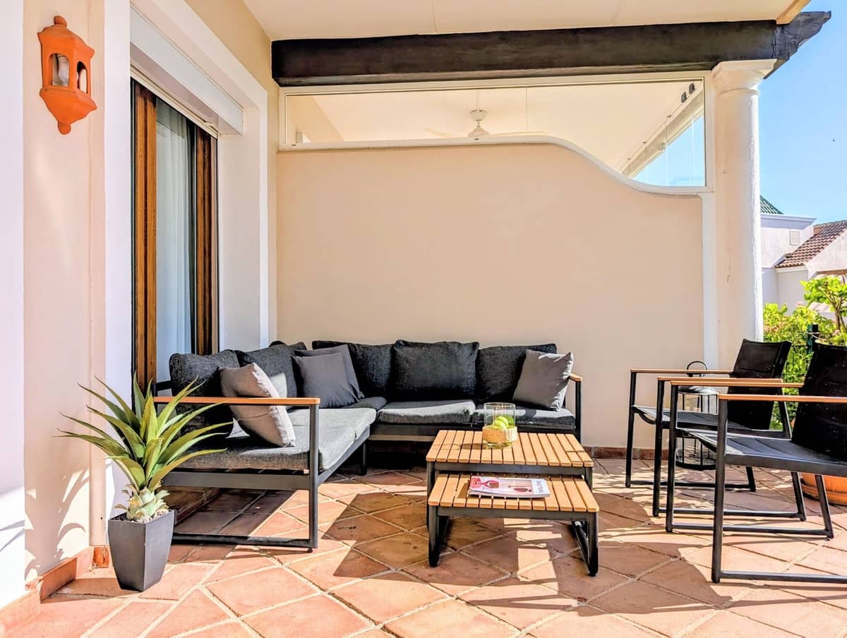 4 camera da letto Villetta Bifamiliare in vendita in El Paraiso con piscina - 945.000 € (Rif: 9540081)