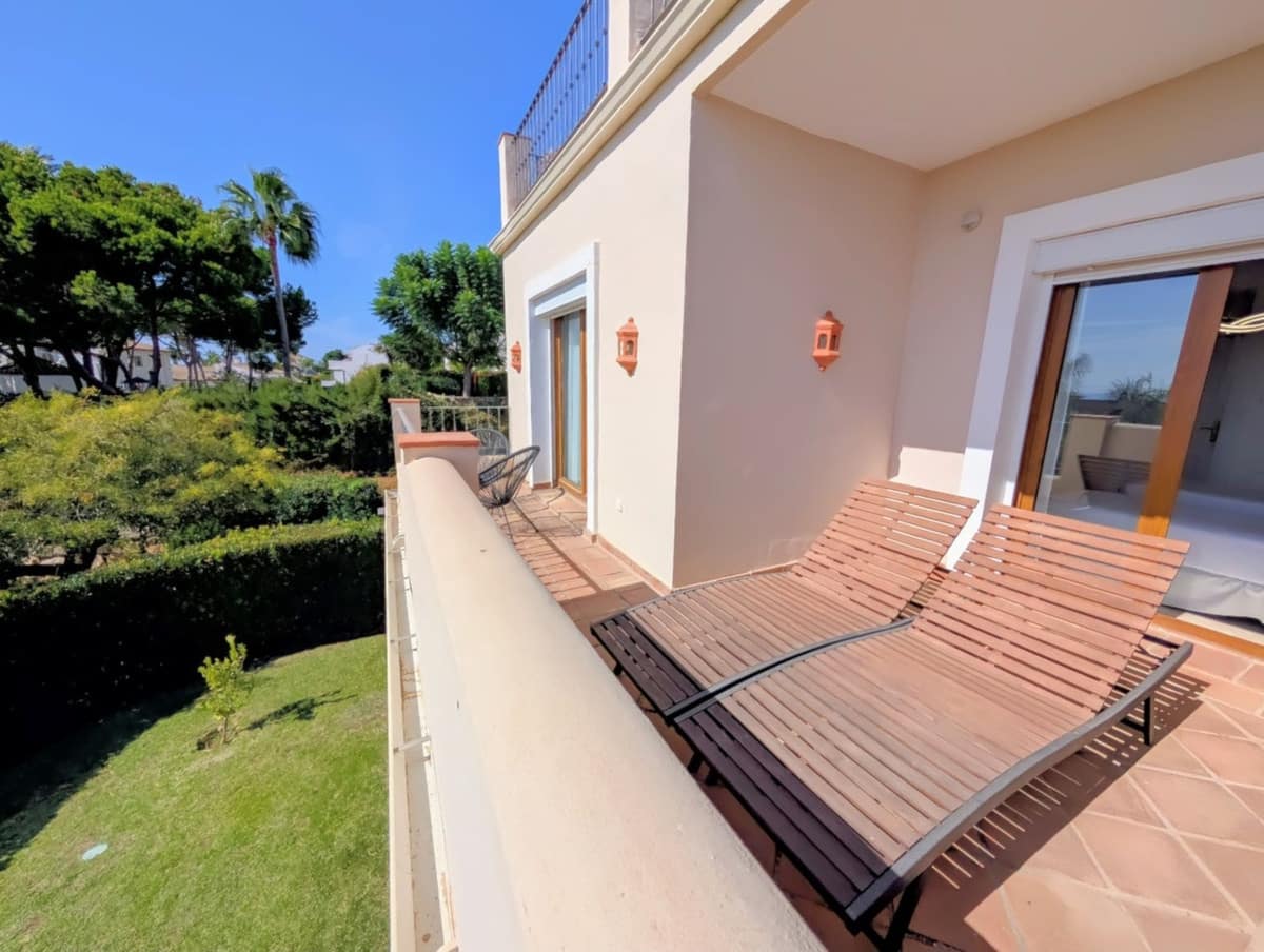 4 camera da letto Villetta Bifamiliare in vendita in El Paraiso con piscina - 945.000 € (Rif: 9540081)