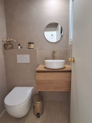 4 quarto Moradia Geminada para venda em La Dama de Noche - La Alzambra, Marbella com garagem - 945 000 € (Ref: 9540082)