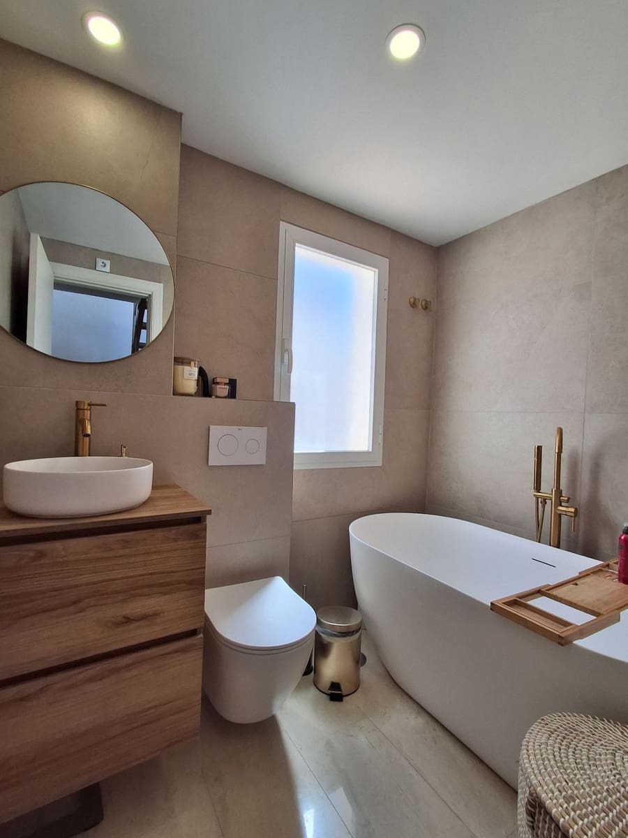 4 sypialnia Dom blizniak na sprzedaż w Nueva Andalucia z garażem - 875 000 € (Ref: 9540082)