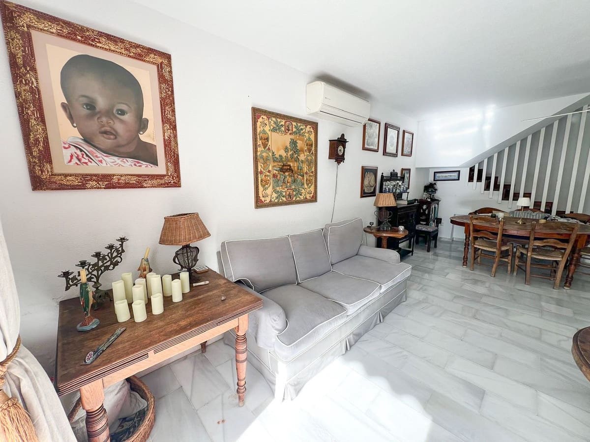 Casa de 3 habitaciones en Marbella en venta con piscina - 945.000 € (Ref: 9540083)