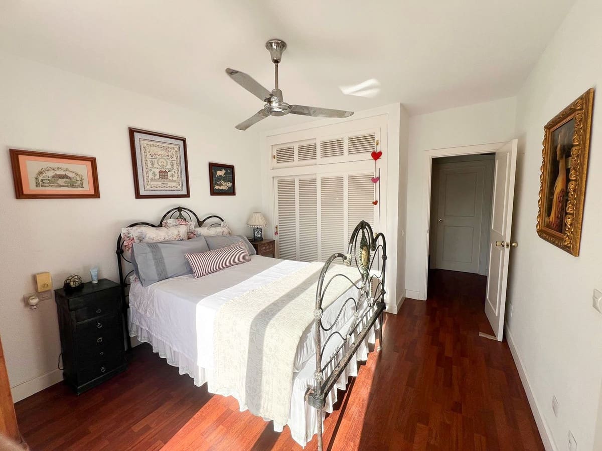 Casa de 3 habitaciones en Marbella en venta con piscina - 945.000 € (Ref: 9540083)