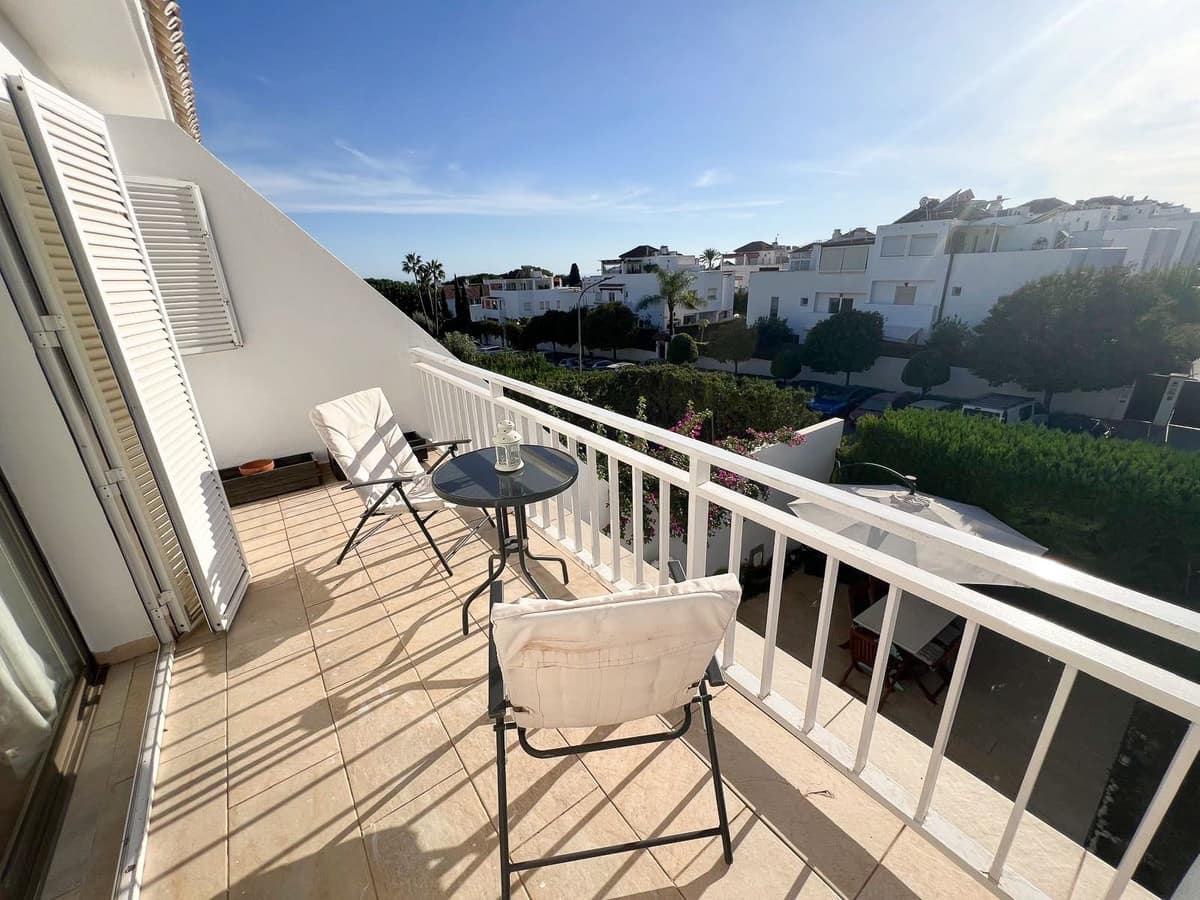 Casa de 3 habitaciones en Marbella en venta con piscina - 945.000 € (Ref: 9540083)