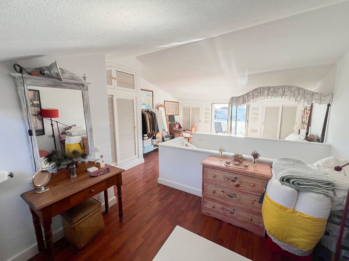 Casa de 3 habitaciones en Marbella en venta con piscina - 945.000 € (Ref: 9540083)