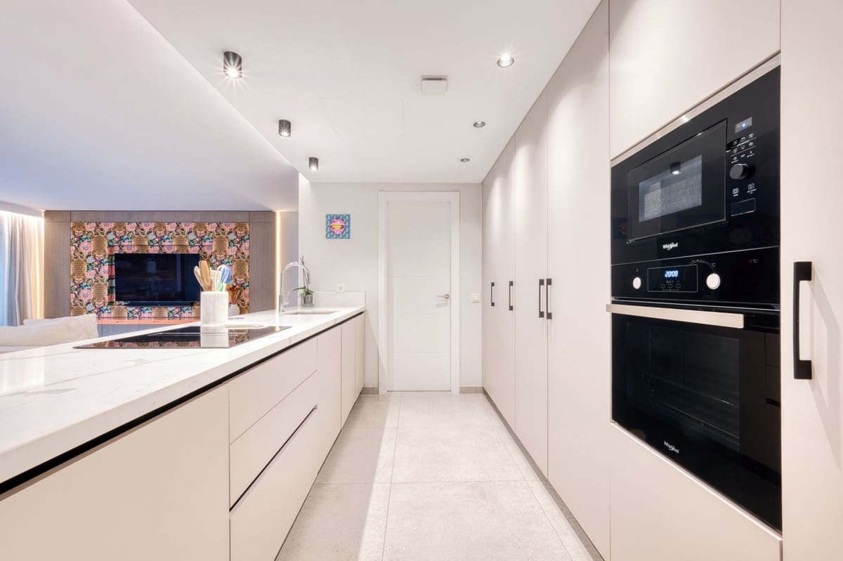 4 soveværelse Penthouse til salg i San Pedro de Alcantara - € 949.000 (Ref: 9540085)