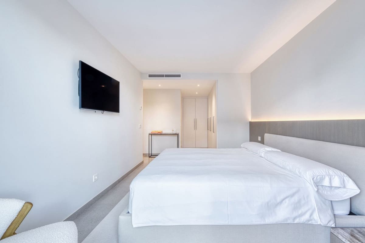 4 soveværelse Penthouse til salg i San Pedro de Alcantara - € 949.000 (Ref: 9540085)