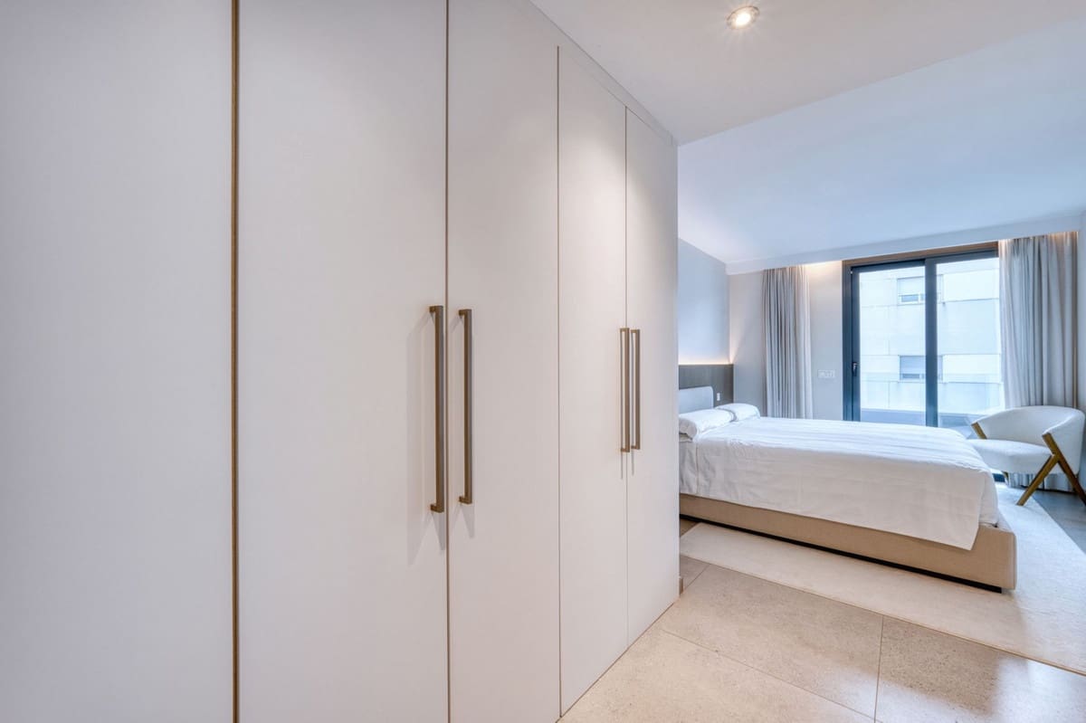 4 soveværelse Penthouse til salg i San Pedro de Alcantara - € 949.000 (Ref: 9540085)