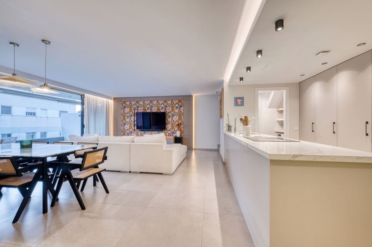 4 soveværelse Penthouse til salg i San Pedro de Alcantara - € 949.000 (Ref: 9540085)