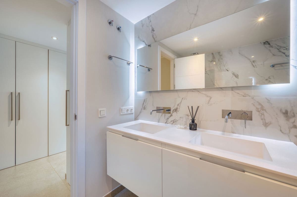 4 soveværelse Penthouse til salg i San Pedro de Alcantara - € 949.000 (Ref: 9540085)