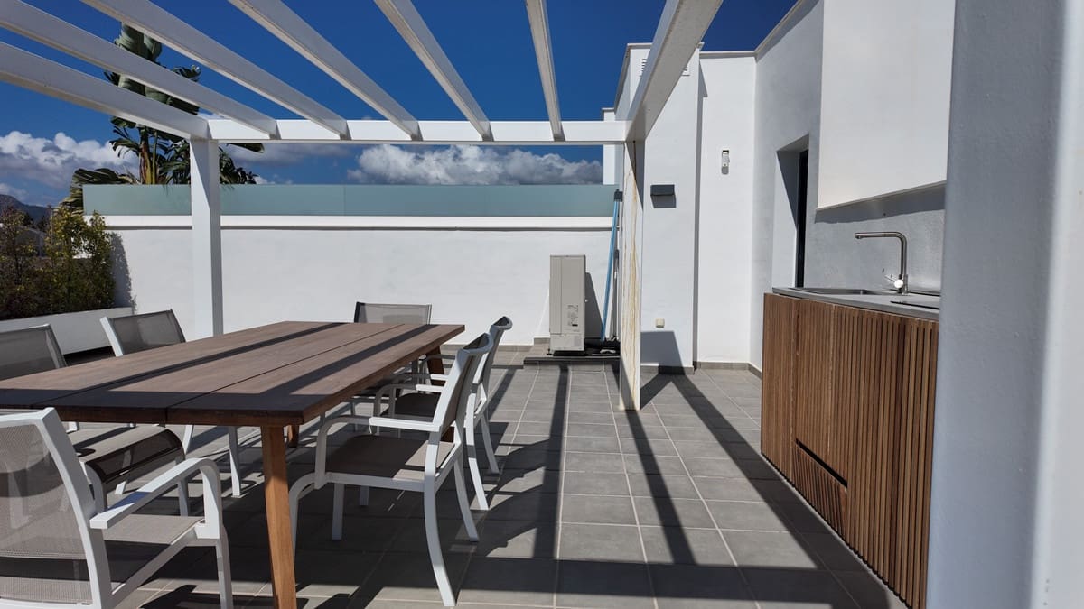 4 soveværelse Penthouse til salg i San Pedro de Alcantara - € 949.000 (Ref: 9540085)