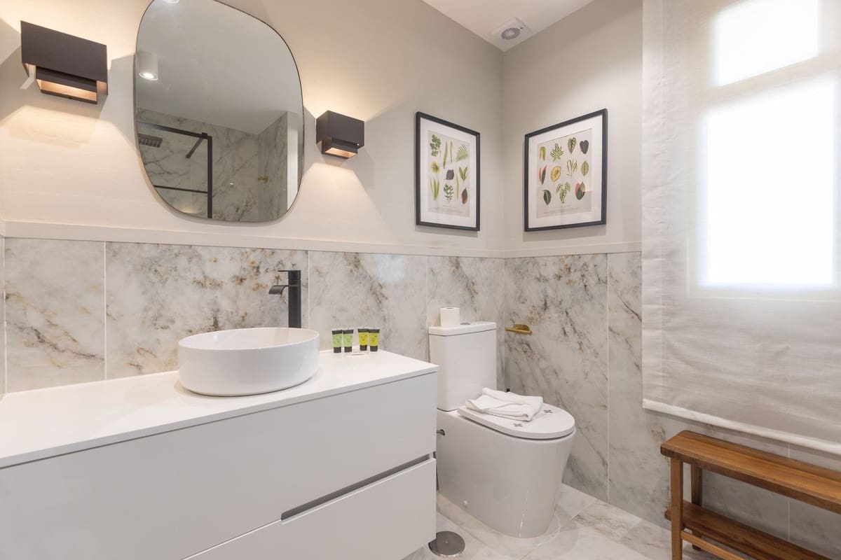 2 bedroom Penthouse for sale in Elviria with pool - € 950,000 (Ref: 9540086)