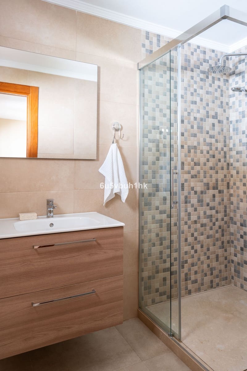 4 quarto Moradia para venda em Benalmadena com piscina - 935 000 € (Ref: 9540088)