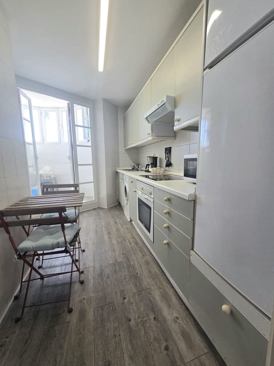 3 soveværelse Lejlighed til salg i Benalmadena Costa - € 970.000 (Ref: 9540095)