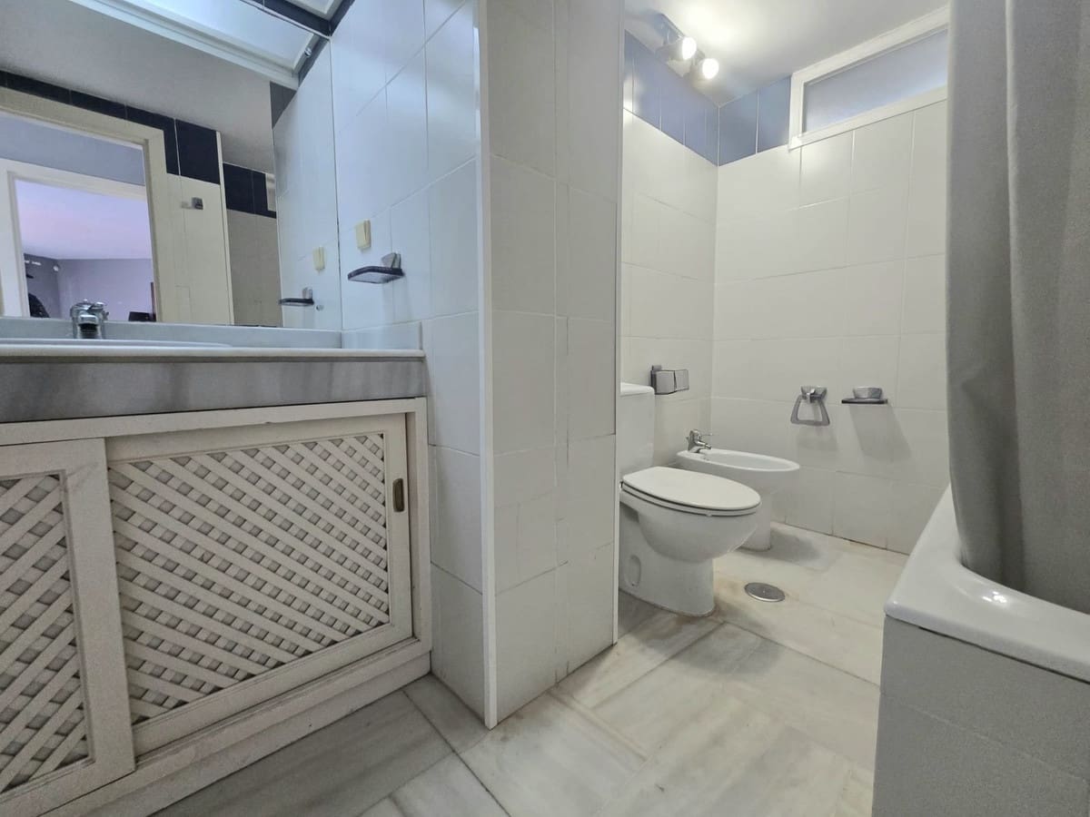 3 soveværelse Lejlighed til salg i Benalmadena Costa - € 970.000 (Ref: 9540095)