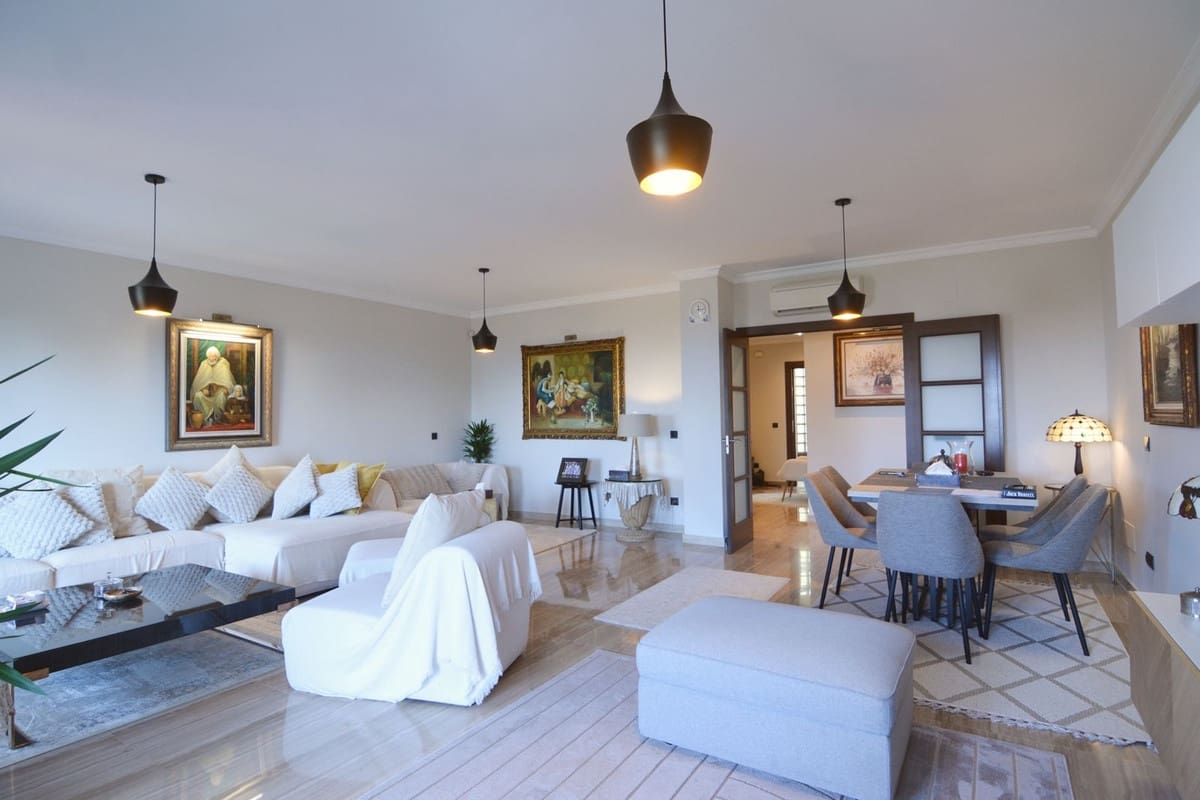 4 soveværelse Lejlighed til salg i Fuengirola - € 990.000 (Ref: 9540097)