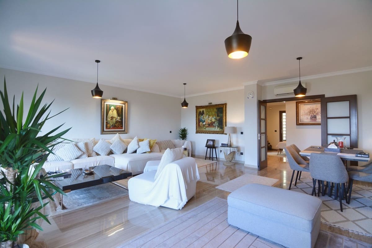 4 soveværelse Lejlighed til salg i Fuengirola - € 990.000 (Ref: 9540097)