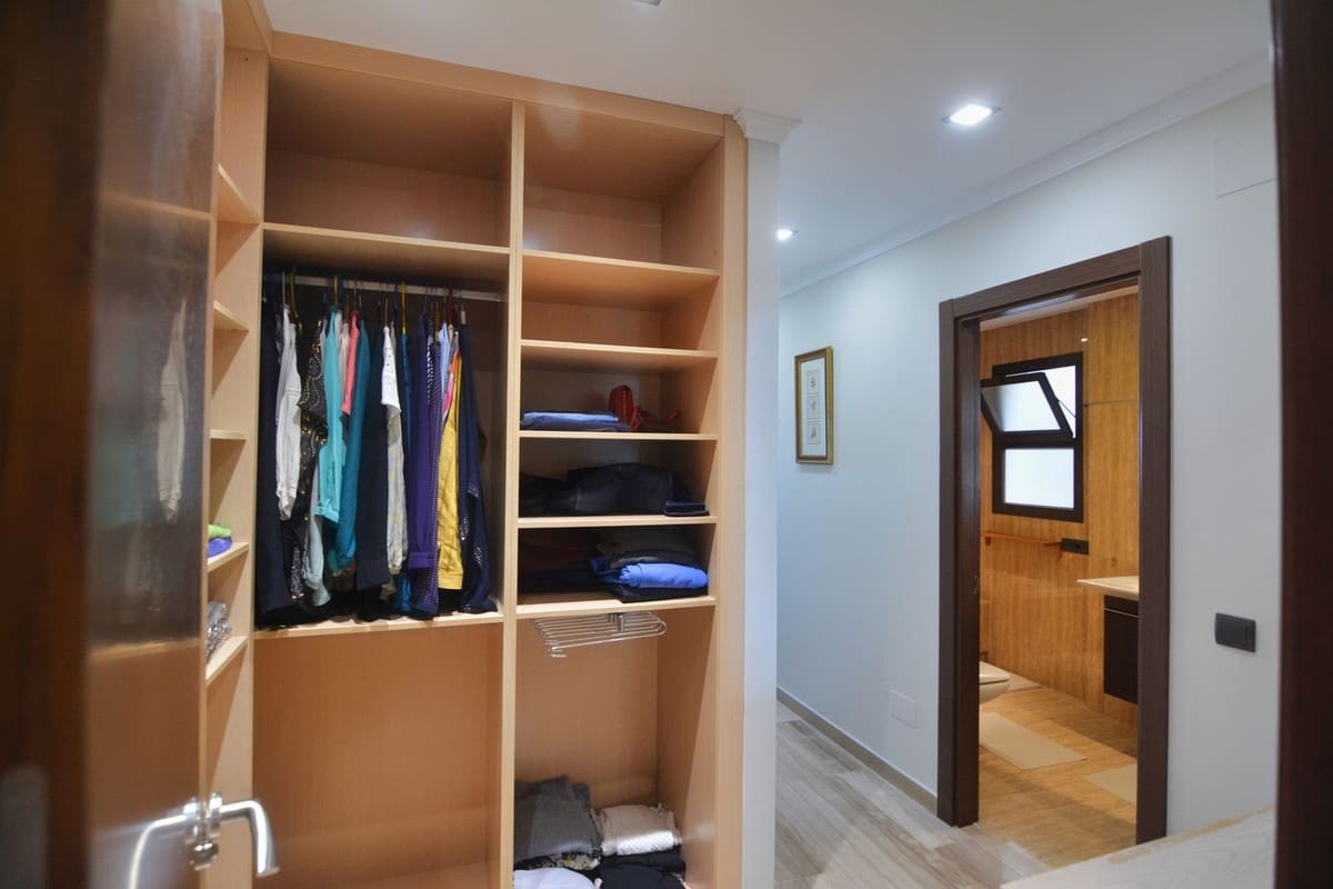 4 soveværelse Lejlighed til salg i Fuengirola - € 990.000 (Ref: 9540097)