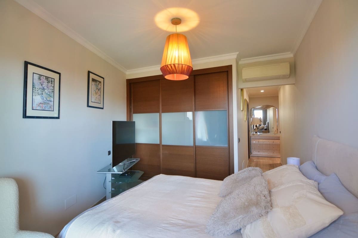 4 soveværelse Lejlighed til salg i Fuengirola - € 990.000 (Ref: 9540097)