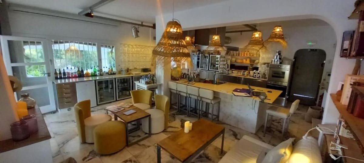 5 bedroom Villa for sale in Mijas with pool - € 990,000 (Ref: 9540099)