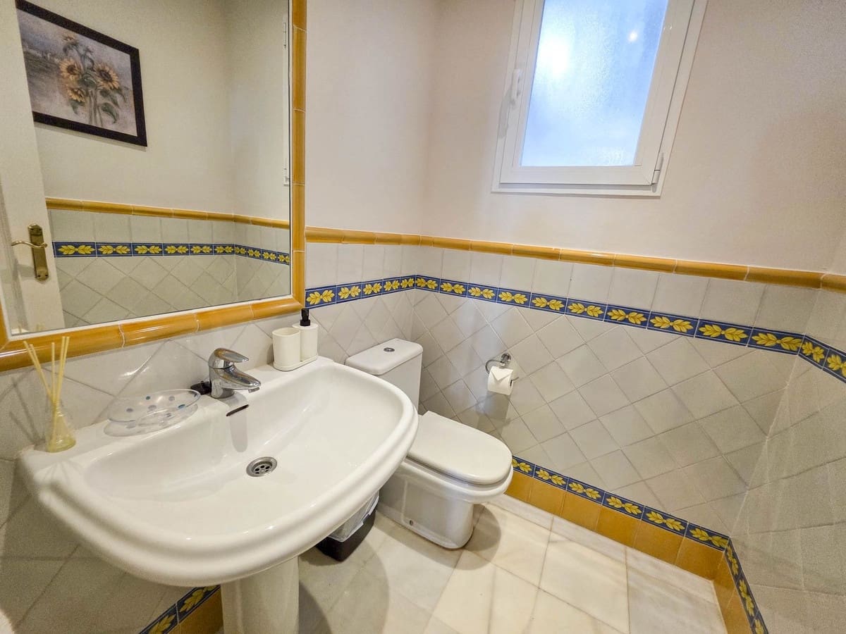 3 Zimmer Apartment zu verkaufen in Bahia de Casares mit Pool - 995.000 € (Ref: 9540100)