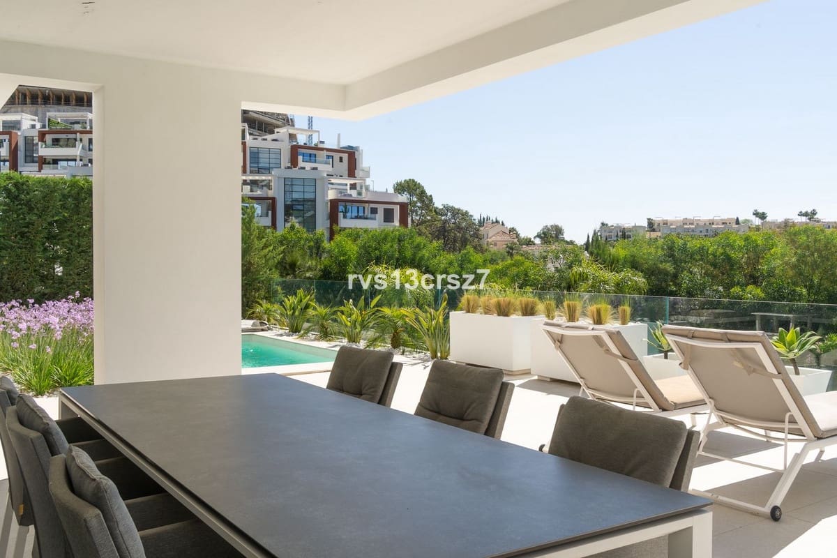 2 sypialnia Apartament na sprzedaż w Benahavis z basenem garażem - 995 000 € (Ref: 9540101)