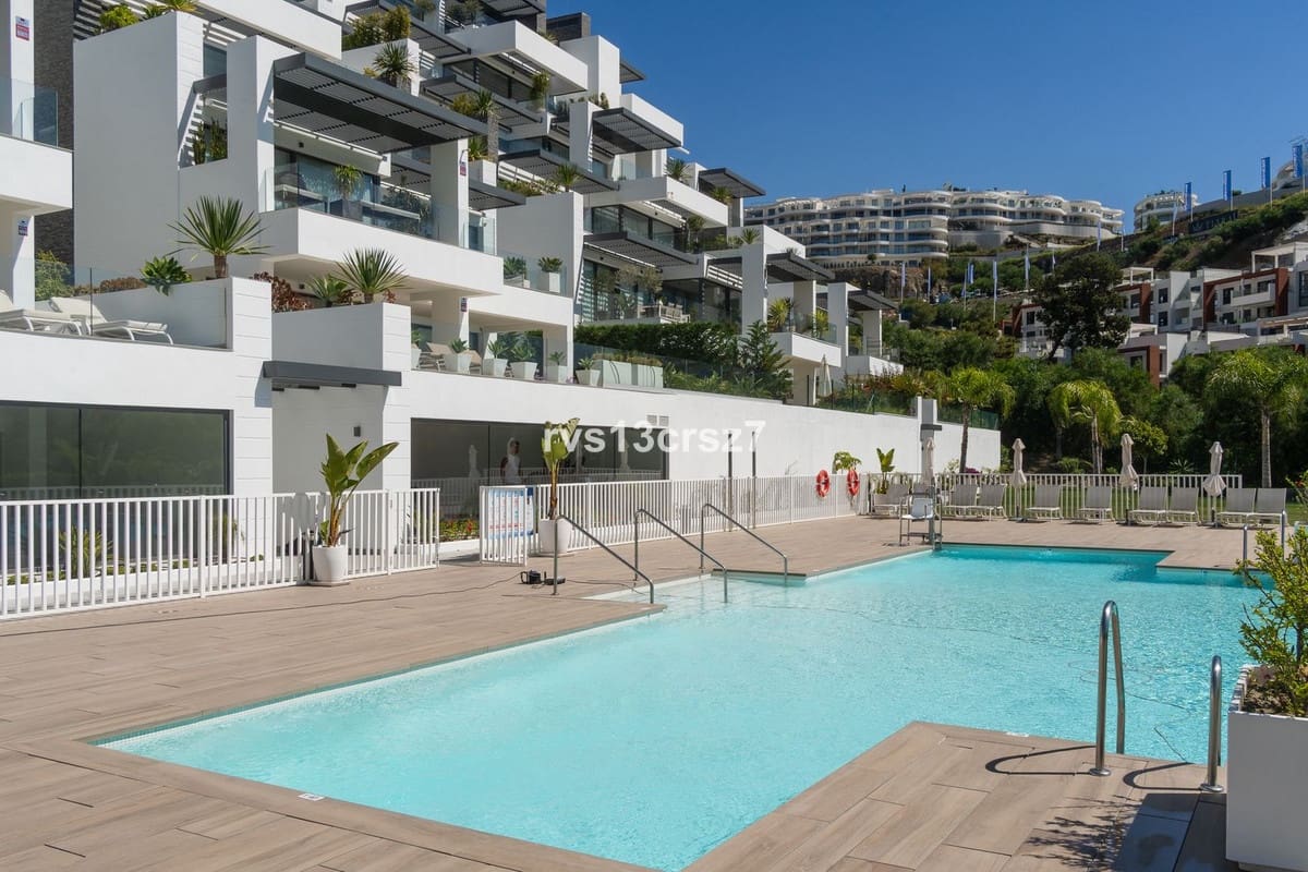 2 sypialnia Apartament na sprzedaż w Benahavis z basenem garażem - 995 000 € (Ref: 9540101)