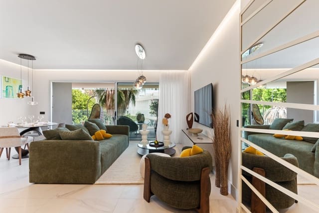 Apartamento de 3 habitaciones en San Pedro de Alcántara Pueblo, Marbella en venta con piscina garaje - 995.000 € (Ref: 9540102)