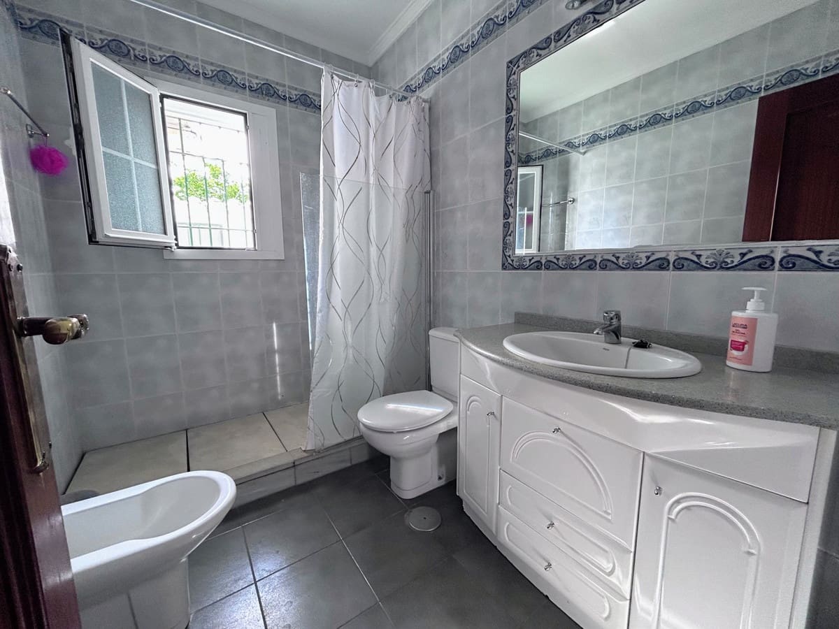 3 makuuhuone Huvila myytävänä paikassa San Pedro de Alcantara - 995 000 € (Ref: 9540105)