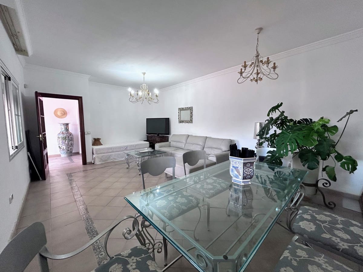 3 makuuhuone Huvila myytävänä paikassa San Pedro de Alcantara - 995 000 € (Ref: 9540105)