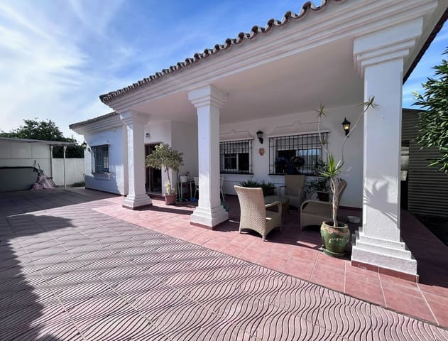 3 quarto Moradia para venda em San Pedro de Alcántara Pueblo, Marbella - 995 000 € (Ref: 9540105)