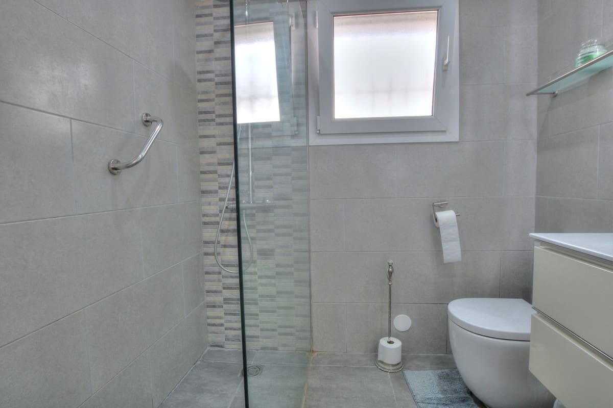 4 bedroom Villa for sale in La Cala de Mijas with pool garage - € 945,000 (Ref: 9540106)