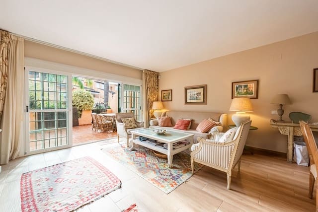 3 camera da letto Villetta Bifamiliare in vendita in Ricardo Soriano, Marbella con piscina garage - 995.000 € (Rif: 9540108)