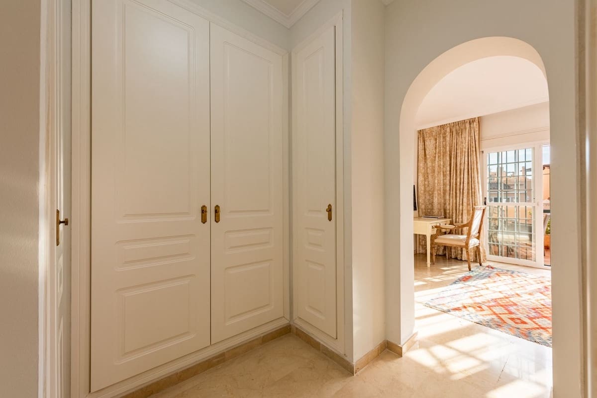 3 camera da letto Villetta Bifamiliare in vendita in Marbella con piscina garage - 995.000 € (Rif: 9540108)