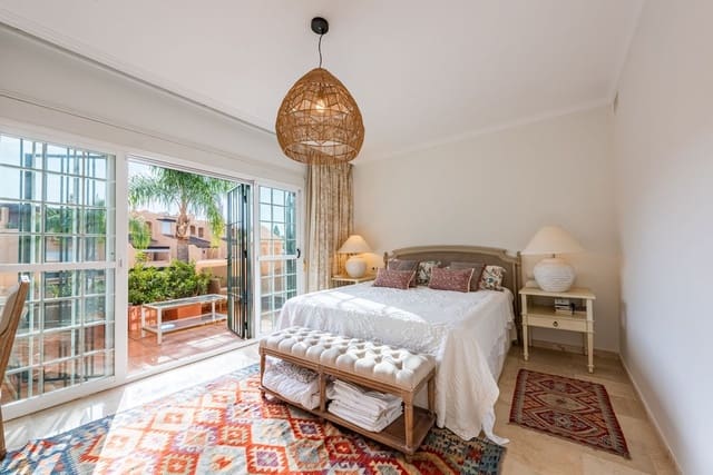 3 camera da letto Villetta Bifamiliare in vendita in Ricardo Soriano, Marbella con piscina garage - 995.000 € (Rif: 9540108)