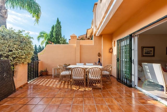 3 bedroom Semi-detached Villa for sale in Ricardo Soriano, Marbella with pool garage - € 995,000 (Ref: 9540108)