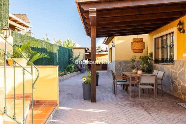 Casa de 5 habitaciones en Centro Historico, Málaga ciudad en venta - 995.000 € (Ref: 9540110)