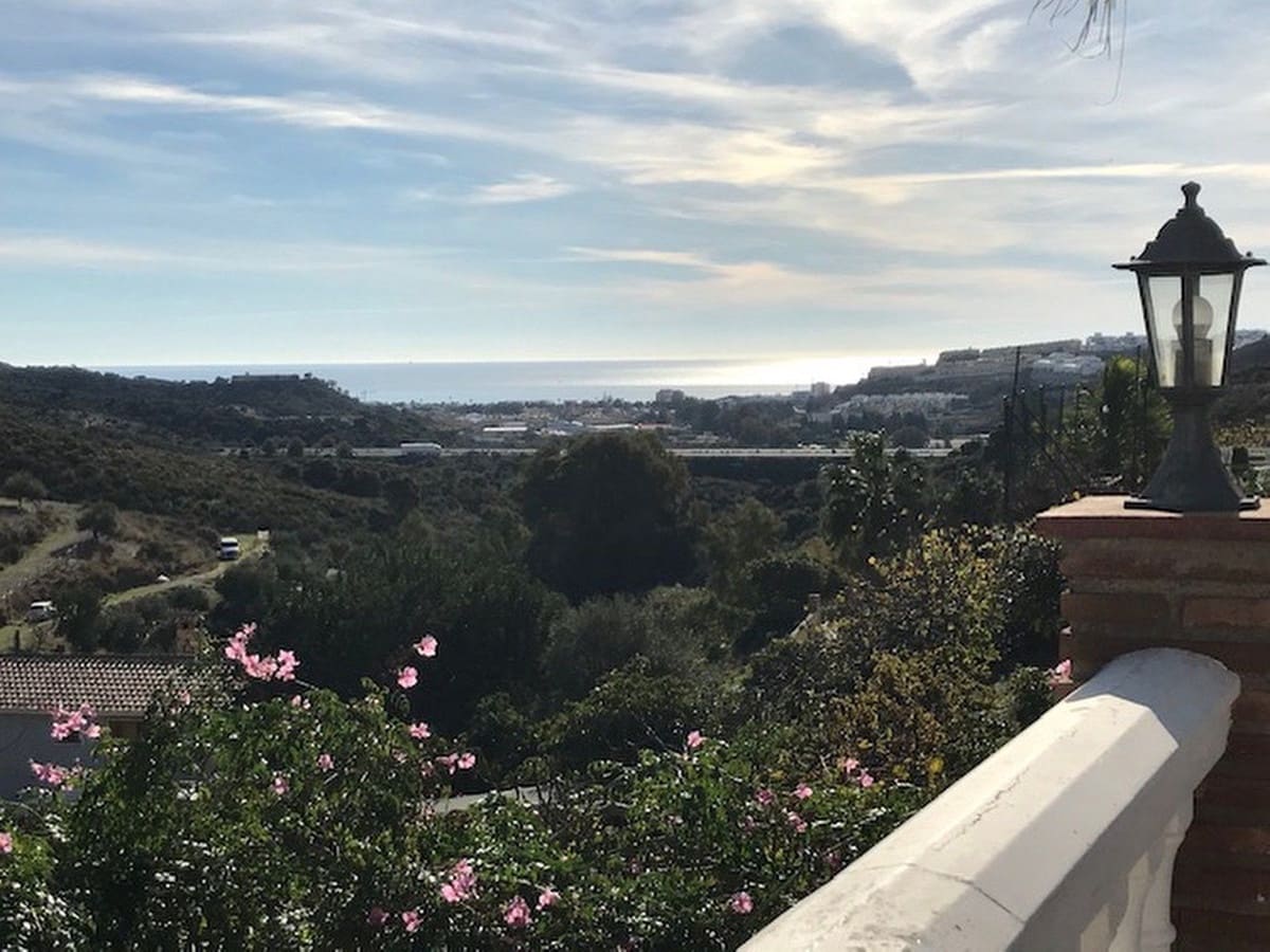 4 sovrum Villa till salu i La Cala de Mijas med pool garage - 999 000 € (Ref: 9540111)