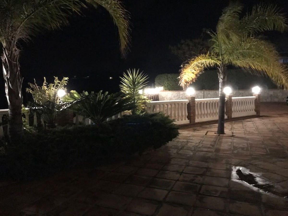 4 sovrum Villa till salu i La Cala de Mijas med pool garage - 999 000 € (Ref: 9540111)