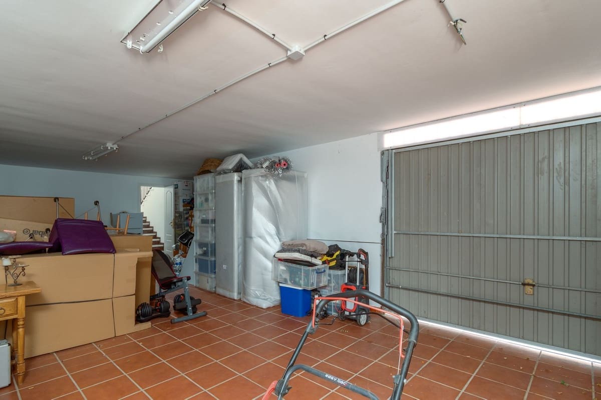 Chalet de 4 habitaciones en La Cala de Mijas en venta con piscina garaje - 960.000 € (Ref: 9540111)