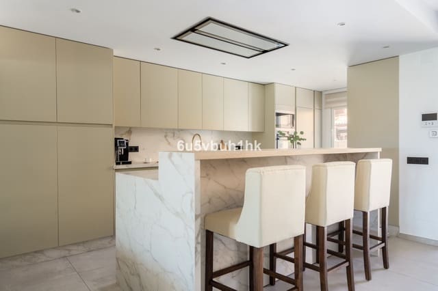 3 soveværelse Byhus til salg i Casares Pueblo, Casares - € 999.000 (Ref: 9540113)