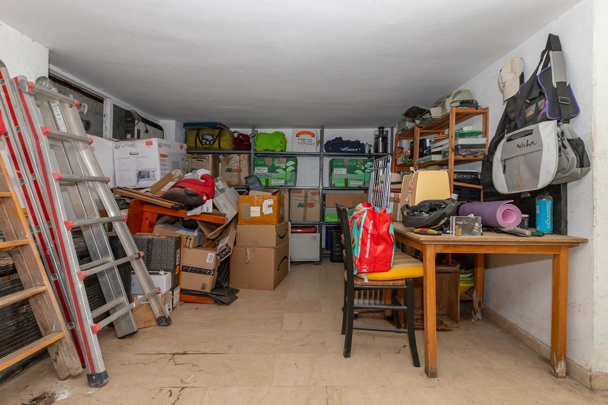 4 bedroom Townhouse for sale in Estepona with pool - € 1,012,500 (Ref: 9540116)