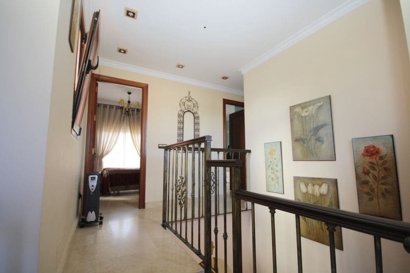 3 Zimmer Villa zu verkaufen in Las Chapas mit Pool - 1.025.000 € (Ref: 9540117)