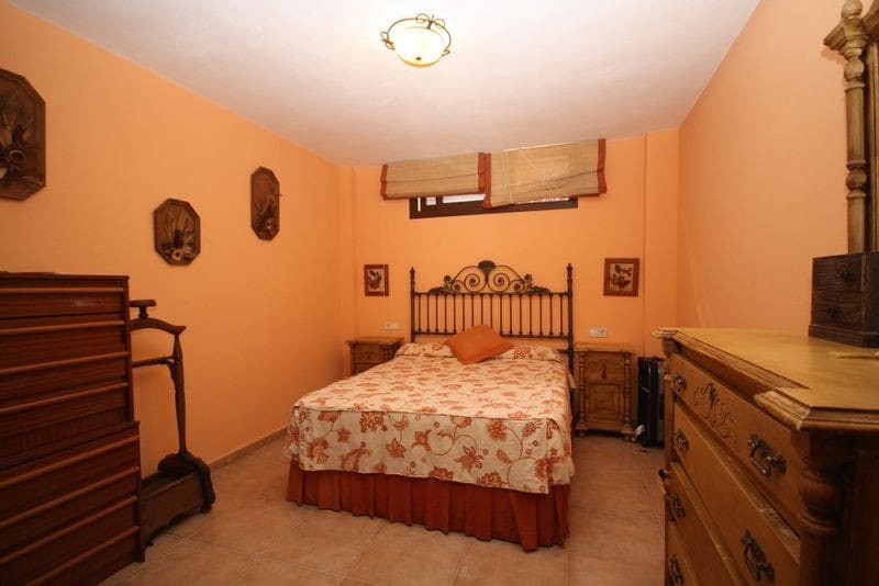 3 Zimmer Villa zu verkaufen in Las Chapas mit Pool - 1.025.000 € (Ref: 9540117)