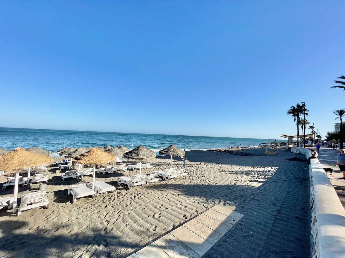 5 soveværelse Villa til salg i Fuengirola med garage - € 1.030.000 (Ref: 9540119)