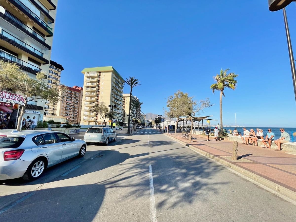 5 soveværelse Villa til salg i Fuengirola med garage - € 1.030.000 (Ref: 9540119)