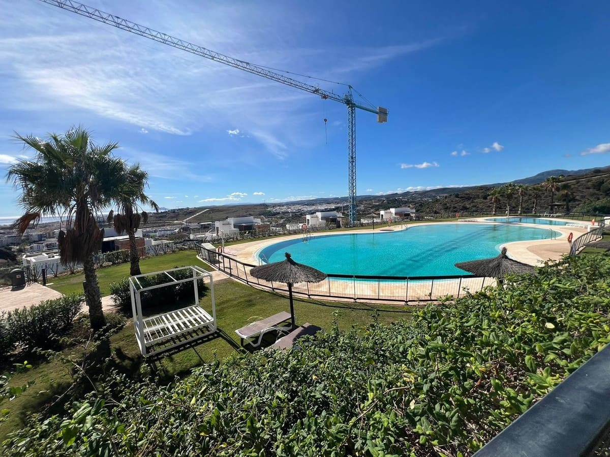 4 chambre Appartement à vendre à Estepona avec piscine - 1 049 000 € (Ref: 9540123)
