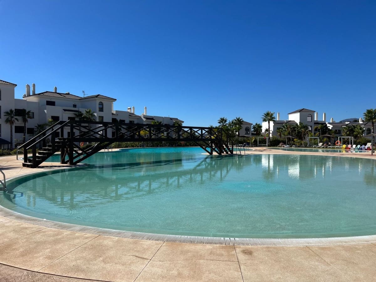 4 chambre Appartement à vendre à Estepona avec piscine - 1 049 000 € (Ref: 9540123)