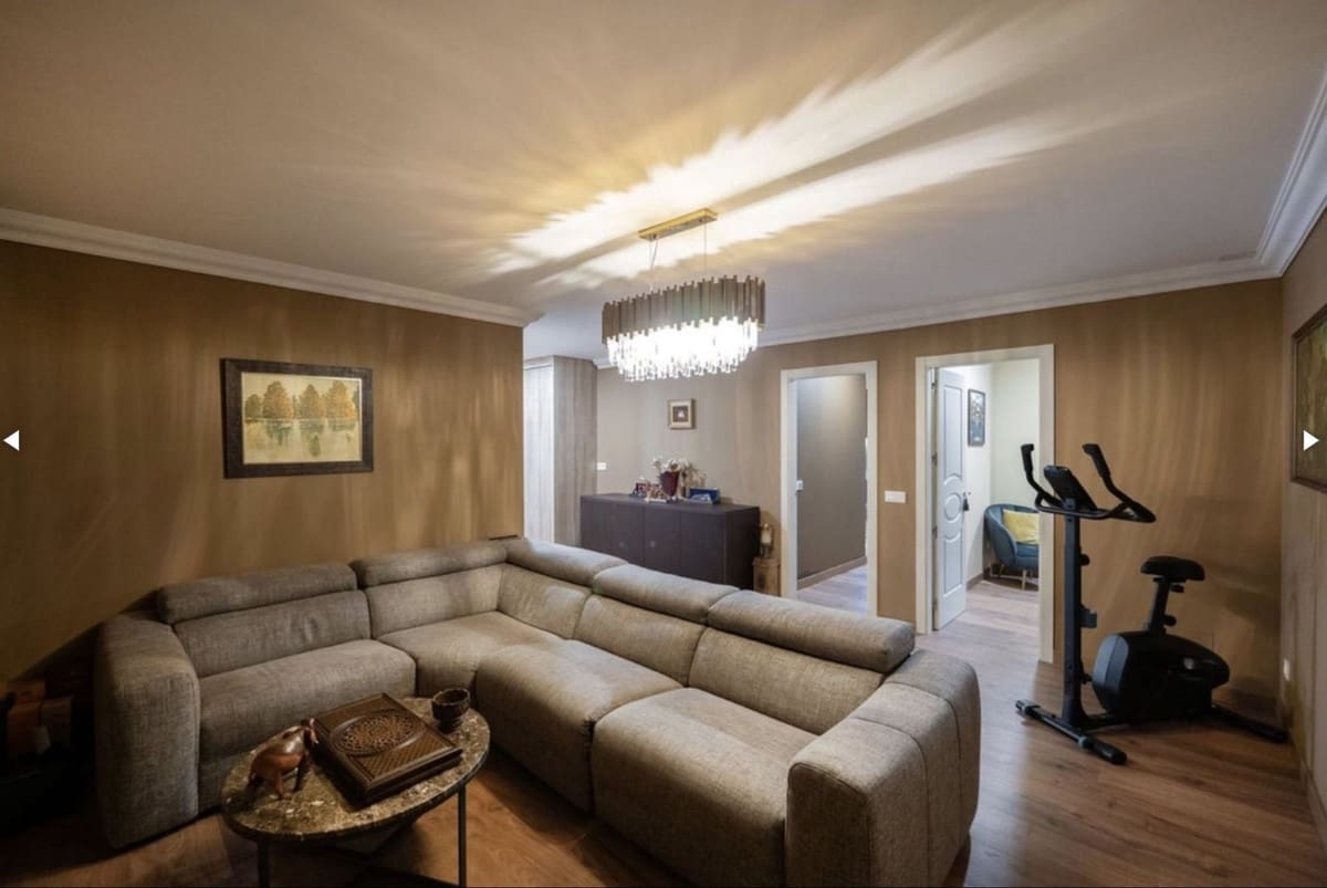 5 sypialnia Apartament na sprzedaż w Benahavis z basenem garażem - 1 050 000 € (Ref: 9540126)